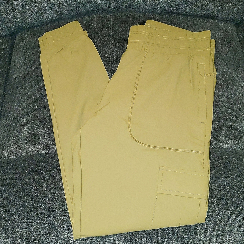 Balance Athletica Swift Cargo Joggers Small